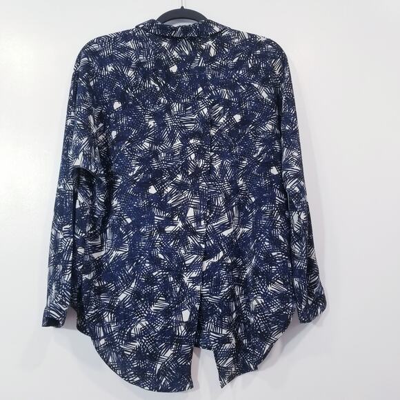 ASTR Button Front Blouse - Picture 3 of 10